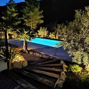 Les Trois J Villa